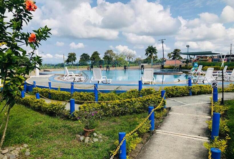 شقة غرفتين, Apartahotel En El Eje Cafetero Cerca Al Parque Del Café