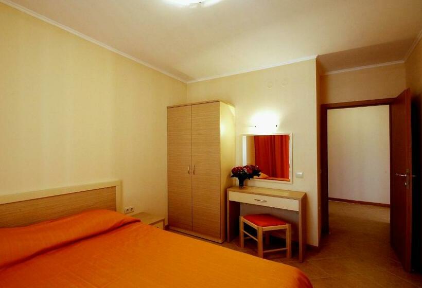 Huoneisto 2 Makuuhuonetta Parveke, Royal Sun Holiday Complex
