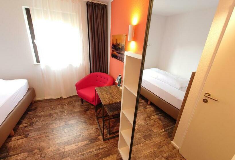 Standard Enkelrum, Akteon