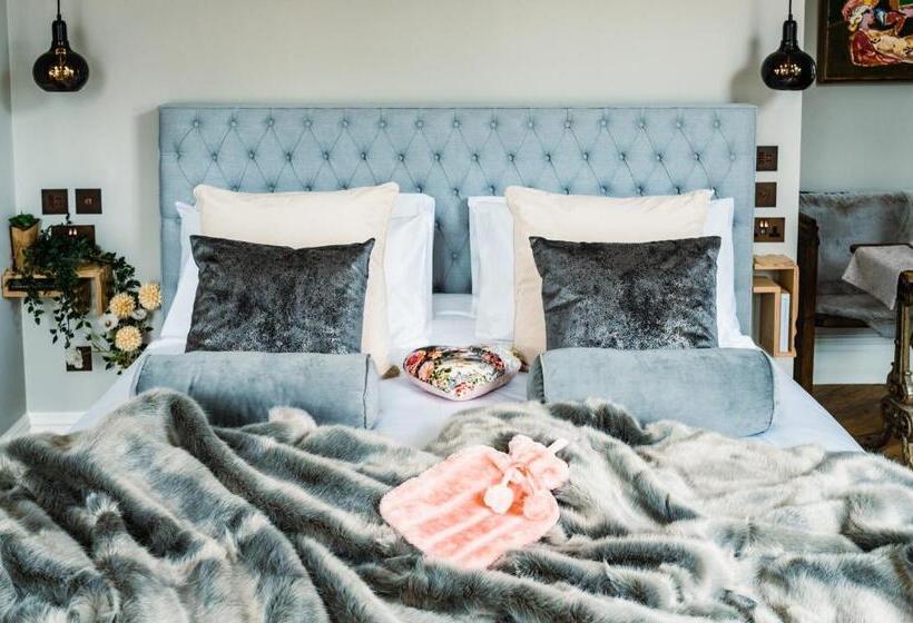 סוויטת ג'וניור עם מרפסת, Host St Ives