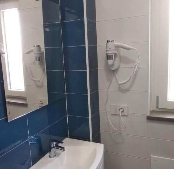 غرفة أساسية, B&b Domus Piedigrotta