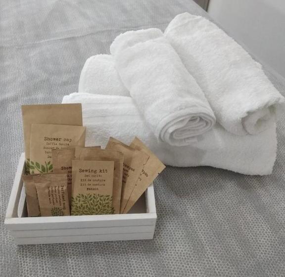 غرفة ديلوكس ذات إطلالة جانبية على البحر, B&b Domus Piedigrotta