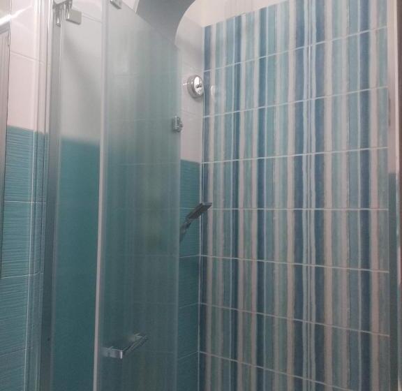 オーシャンビュースタンダードルームバルコニー付き, B&b Domus Piedigrotta
