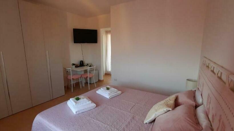 اتاق لوکس با چشم‌انداز دریا, B&b Monte Becco