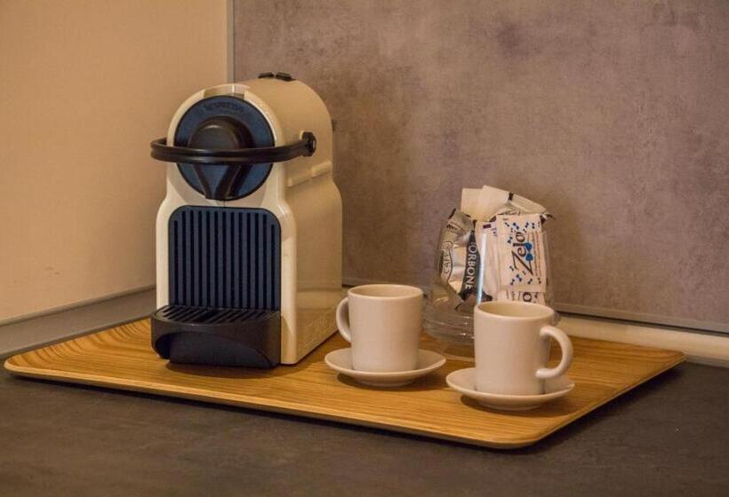 سوییت خانوادگی, Blue Plebiscito