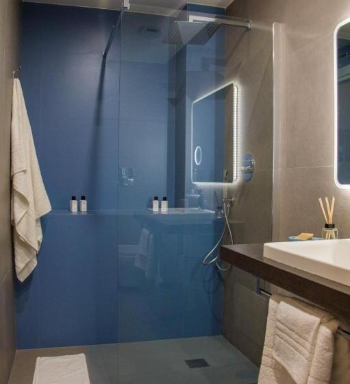 سوییت خانوادگی, Blue Plebiscito