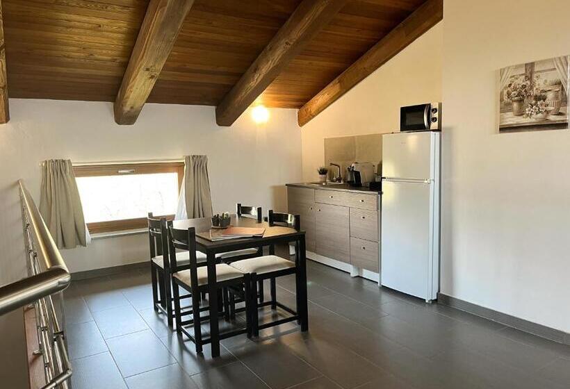 דירת פנטהאוז 1 חדרי שינה, Il Girasole Apartments