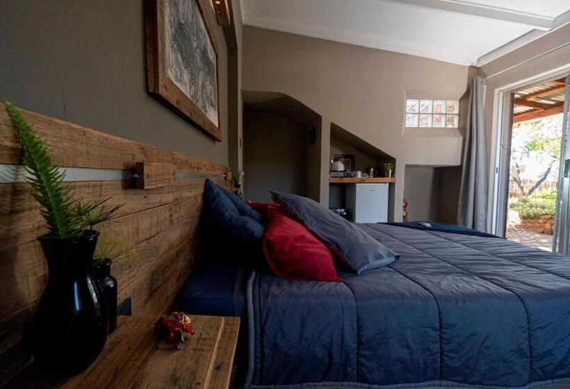 غرفة قياسية فردية, Little Forest Farm