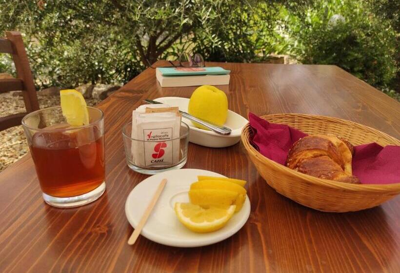 חדר סטנדרט מותאם לאדם עם מוגבלויות, Sa Teria Village   Camere Deluxe