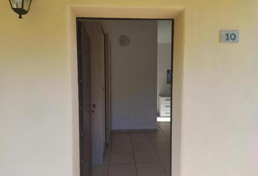 חדר סטנדרט מותאם לאדם עם מוגבלויות, Sa Teria Village   Camere Deluxe