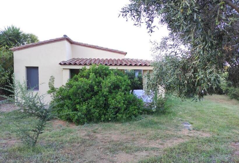 חדר סטנדרט מותאם לאדם עם מוגבלויות, Sa Teria Village   Camere Deluxe