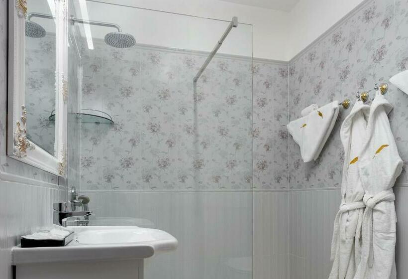 חדר סטנדרט, Notarius Vendégház