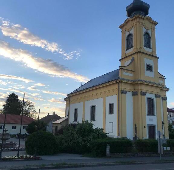 חדר סטנדרט, Notarius Vendégház