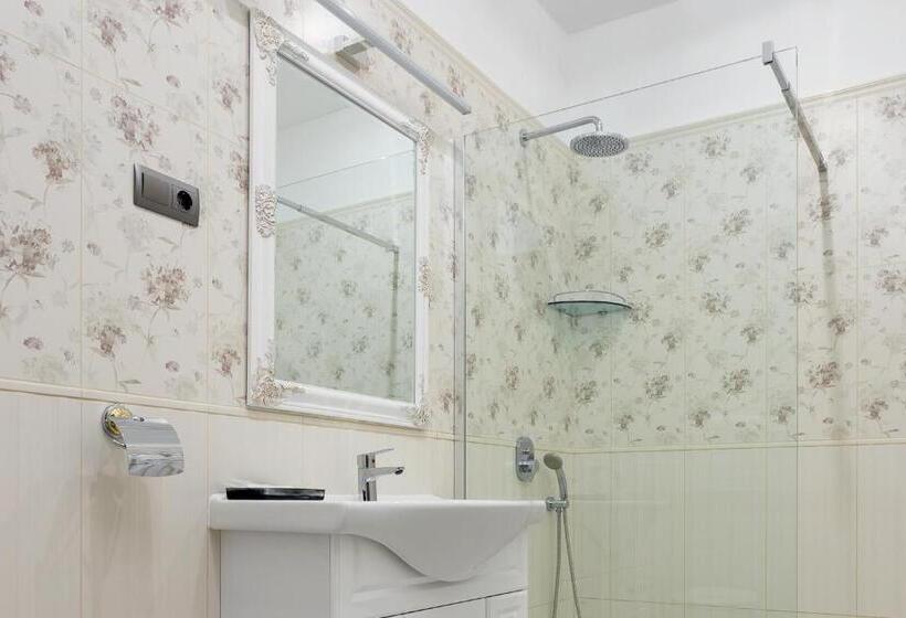 חדר סטנדרט, Notarius Vendégház