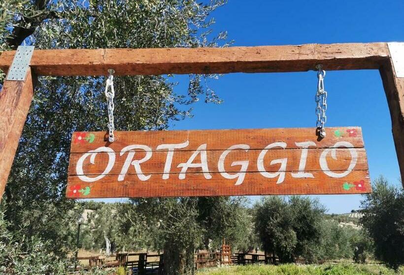 اتاق استاندارد سه تخته با چشم‌انداز استخر, Agriturismo Passione Natura