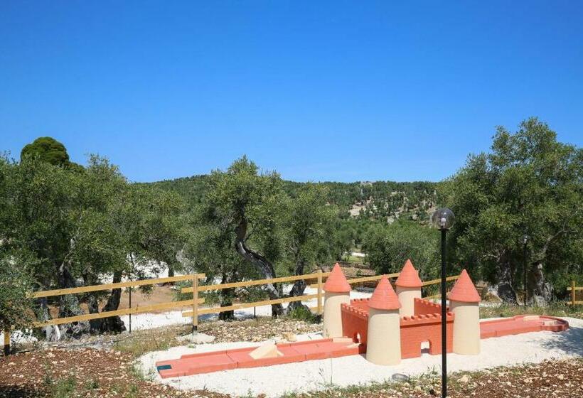 اتاق استاندارد سه تخته با چشم‌انداز استخر, Agriturismo Passione Natura