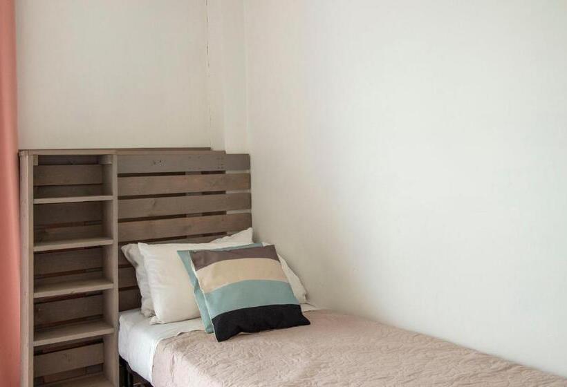 اتاق استاندارد سه تخته با چشم‌انداز استخر, Agriturismo Passione Natura