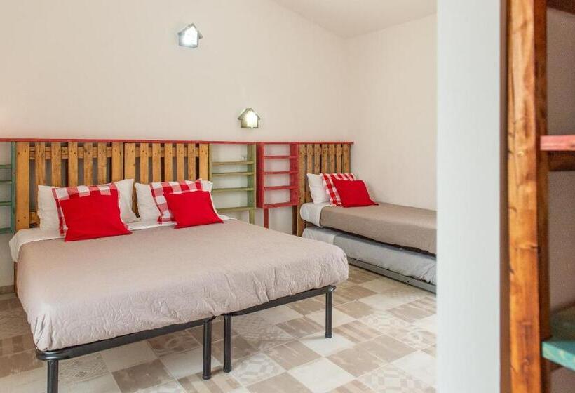 Четырехместный Номер Стандарт с Балконом, Agriturismo Passione Natura