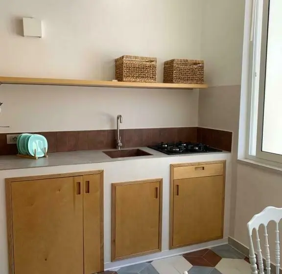 اتاق کلاسیک چهارنفره, Madama B&b