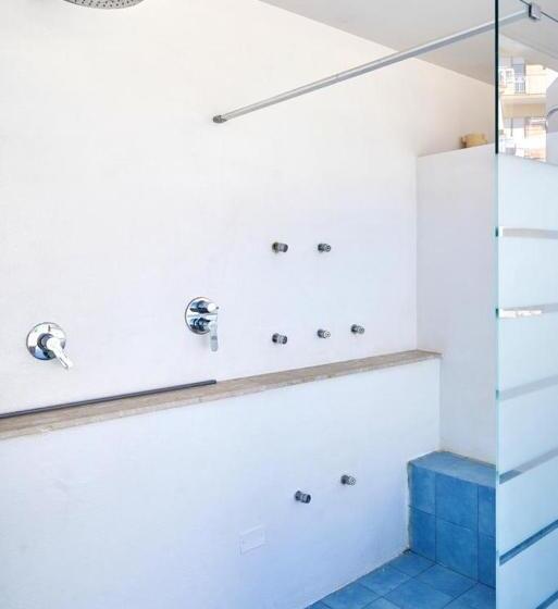 اتاق کلاسیک چهارنفره, Madama B&b