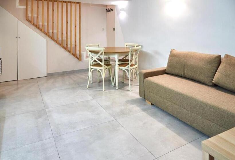 家庭间, Madama B&b