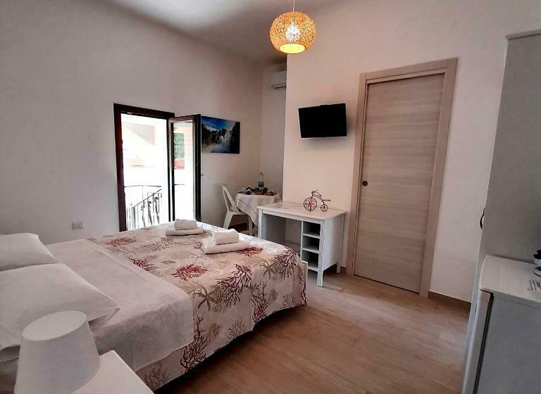 Номер Стандарт, B&b La Carminella