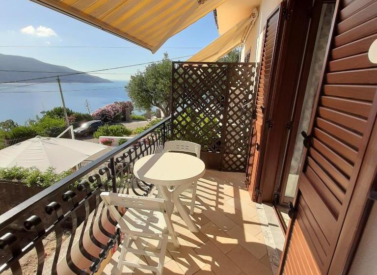 Номер Стандарт Вид на Море с Балконом, B&b La Carminella