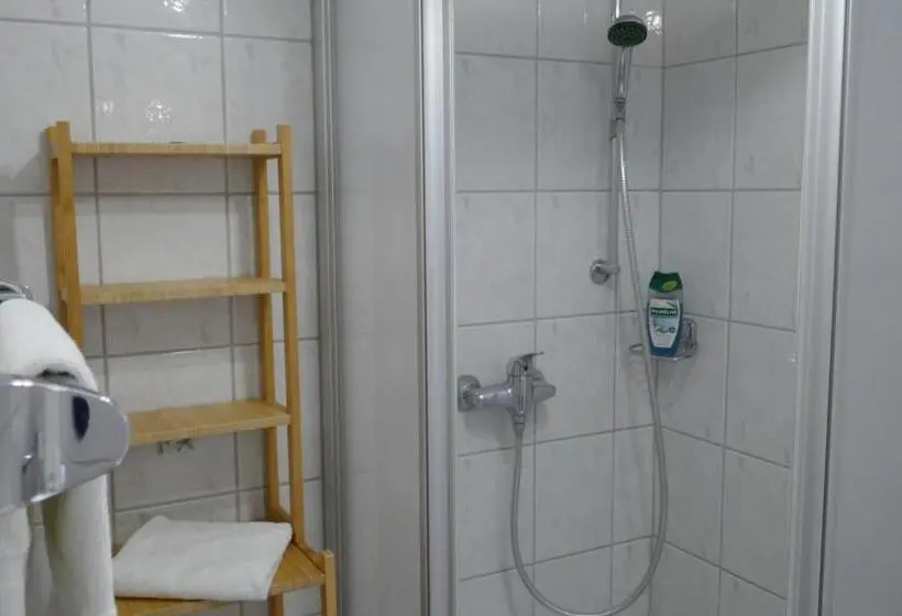１ベッドルームアパートメント, Pension & Ferienwohnungen Haus Edelweiß