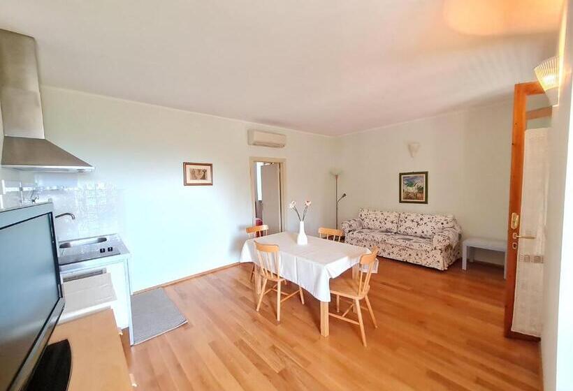 آپارتمان 1 خوابه با تراس, Agriturismo Buonavista   Parco Della Maremma