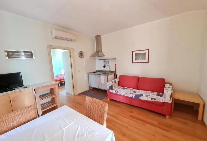 آپارتمان 1 خوابه با تراس, Agriturismo Buonavista   Parco Della Maremma