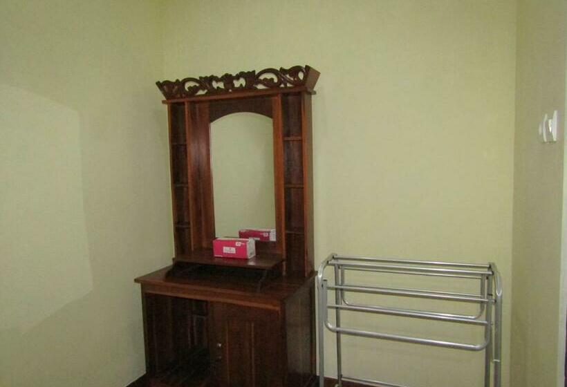 Camera Superiore, Nia Maretta House Syariah