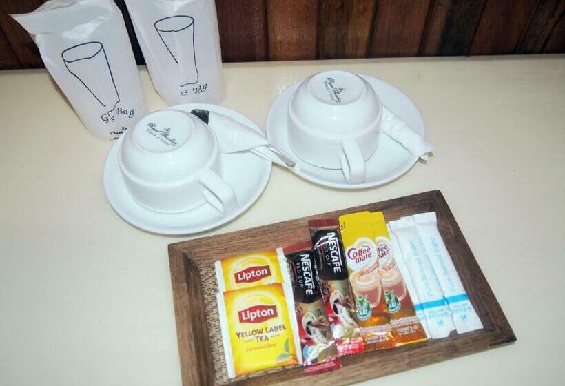 标准平房, Chareena Beachside