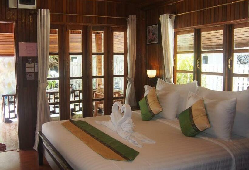 标准平房, Chareena Beachside