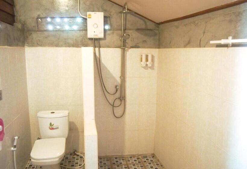 高级洋房, Chareena Beachside