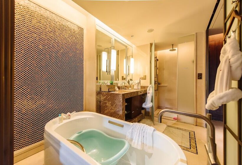 行政房间, Hilton Qingdao Golden Beach