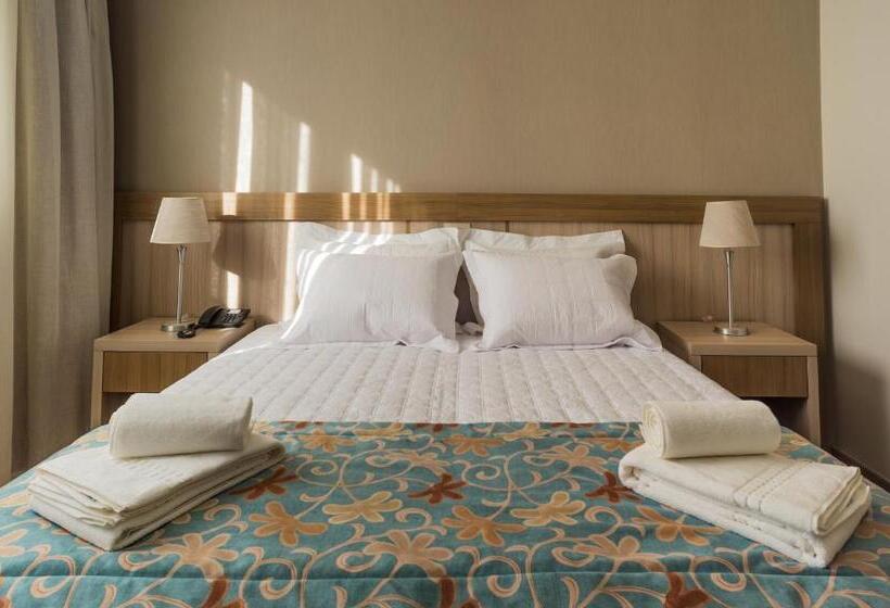 غرفة قياسية ثلاثية مزودة بشرفة, Interludium Iguassu Convention