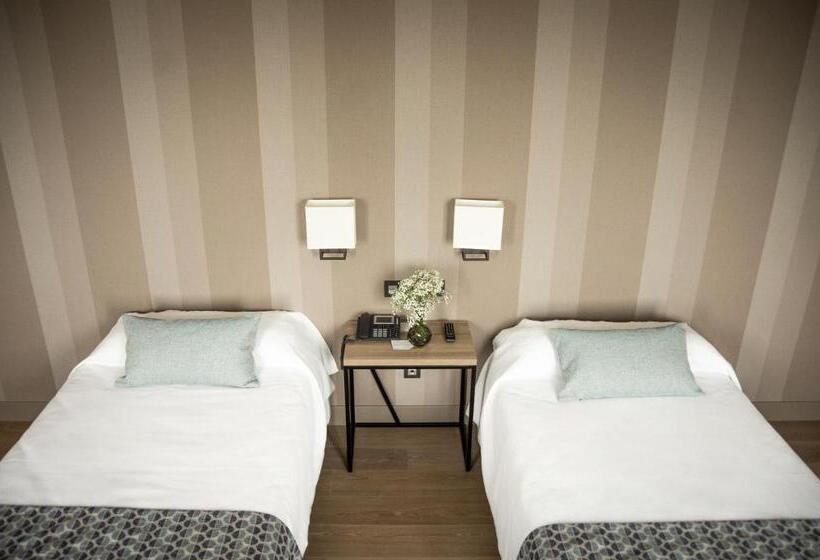 Номер Стандарт, Paraiso Granada