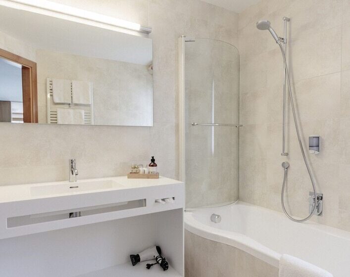 舒适型房间, Schranz