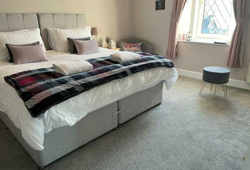 レイクビューデラックスルーム, Whinburn Guest House