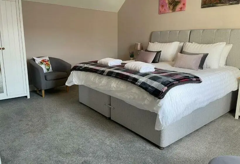 Deluxe-huone Järvinäkymä, Whinburn Guest House