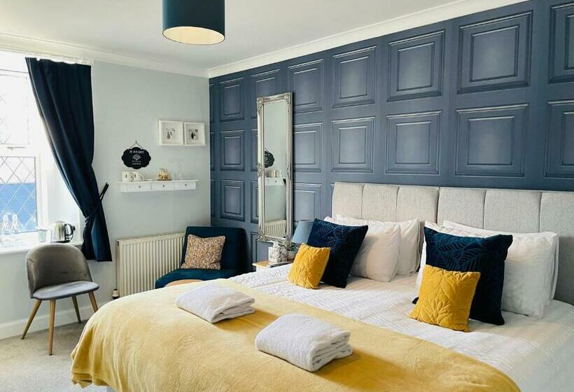 レイクビューデラックスルーム, Whinburn Guest House