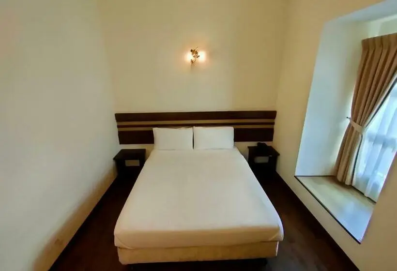 اتاق استاندارد, Cozzy Motel