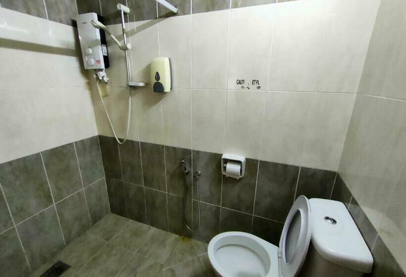 Camera Standard, Cozzy Motel