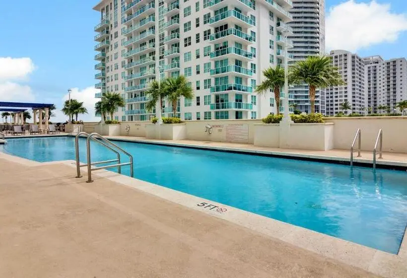 スイート, Elite Brickell Studio On The Bay