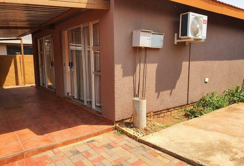 اتاق اکونومی, Tenacity Guesthouse Riviera Park