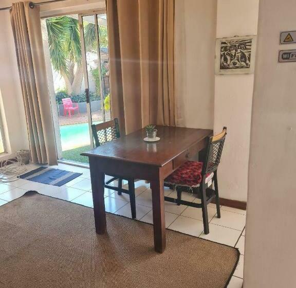 Номер Стандарт Совместная Ванная, Melville House