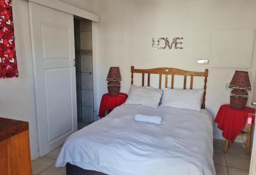 Номер Стандарт, Melville House