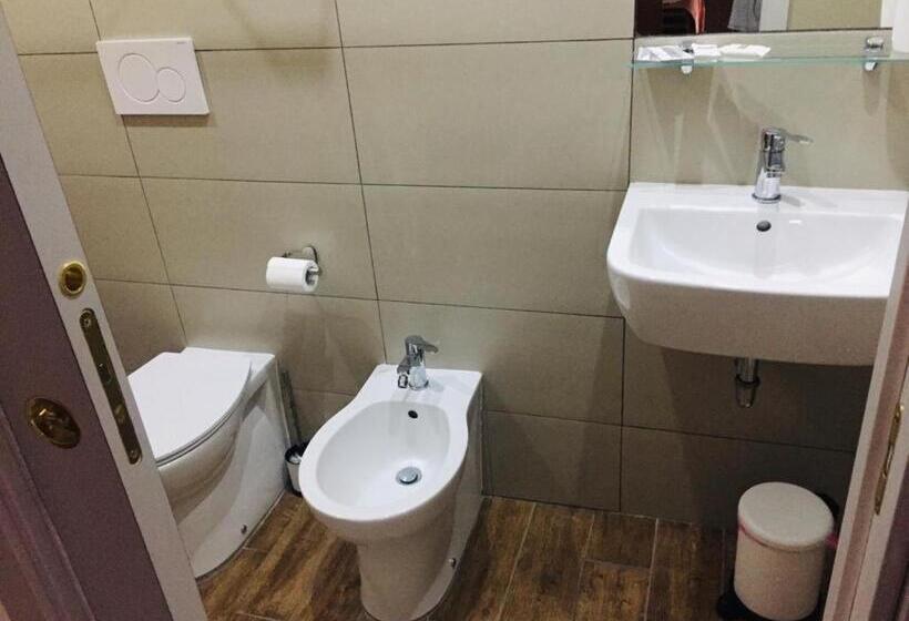 Номер Стандарт Вид на Море, Graziella Mare