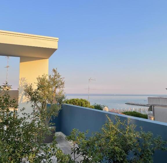 Deniz Manzaralı 1 Yatak Odalı Daire, Mar60 Apartments