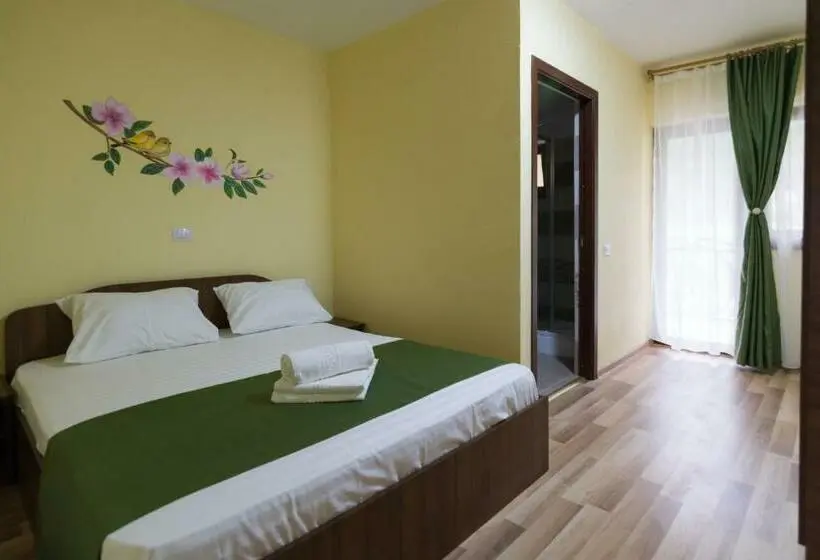 اتاق استاندارد با تراس, Vila Poienița Căciulata